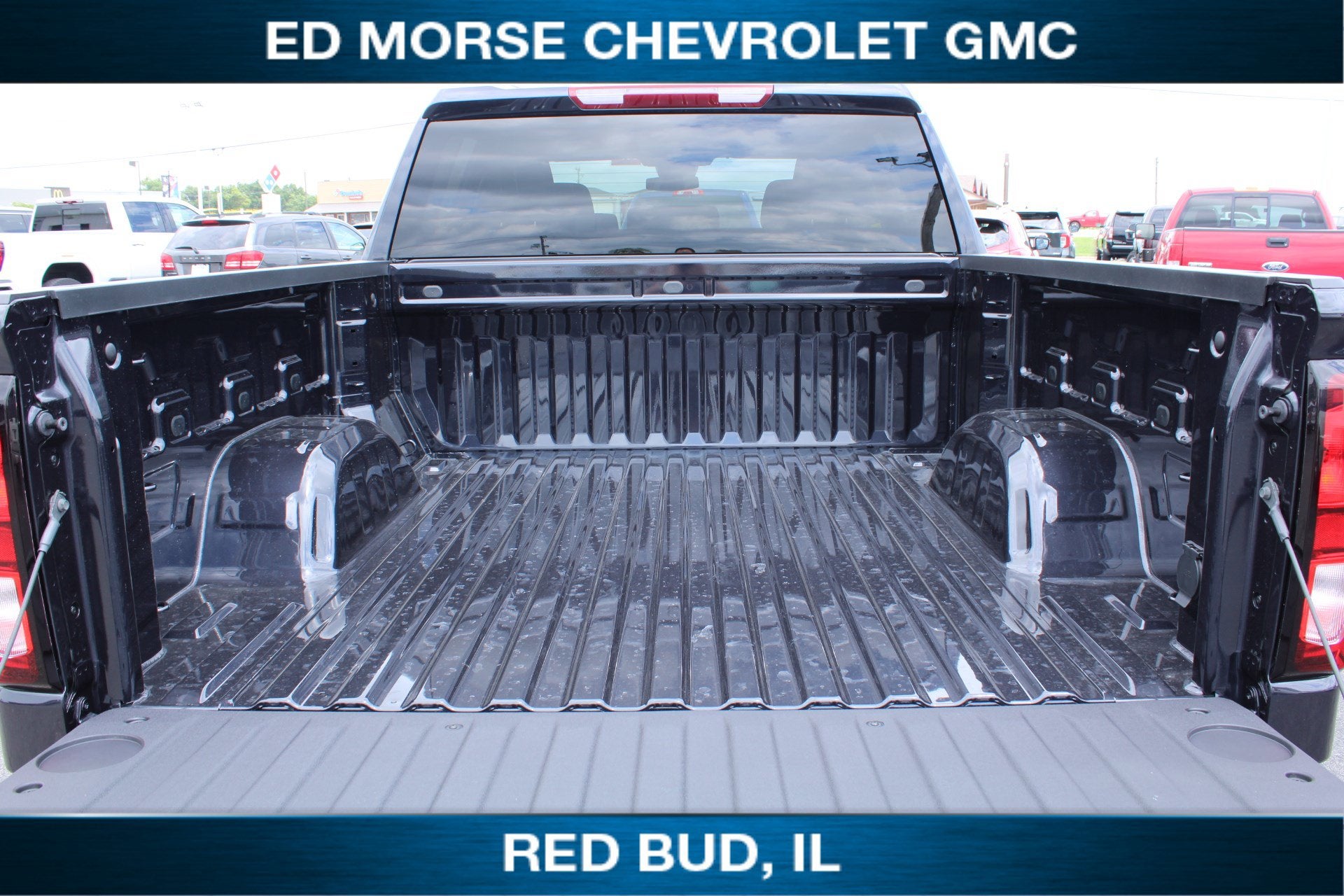 2025 GMC Sierra 1500 SLE