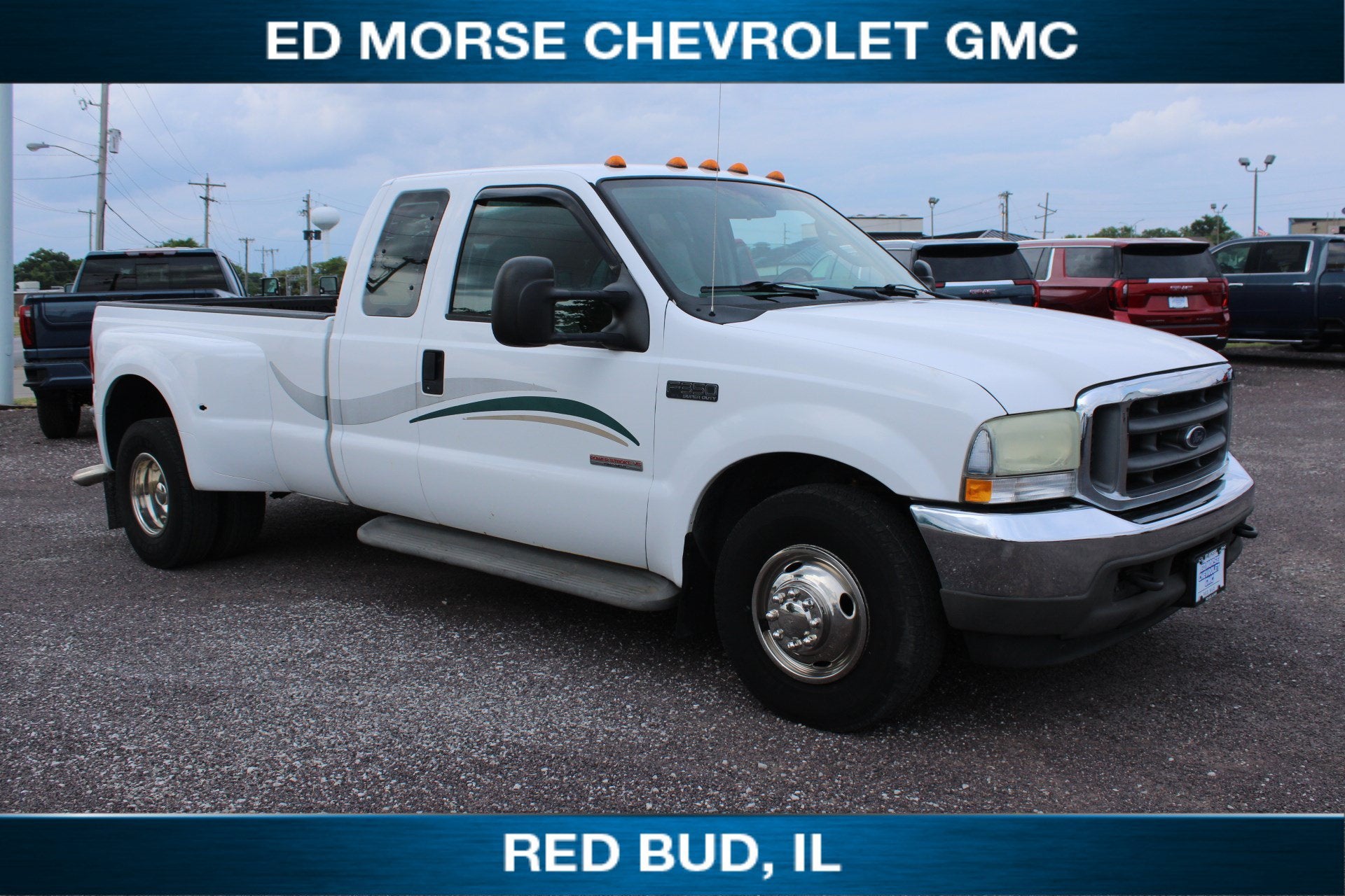 2004 Ford Super Duty F-350 DRW XL