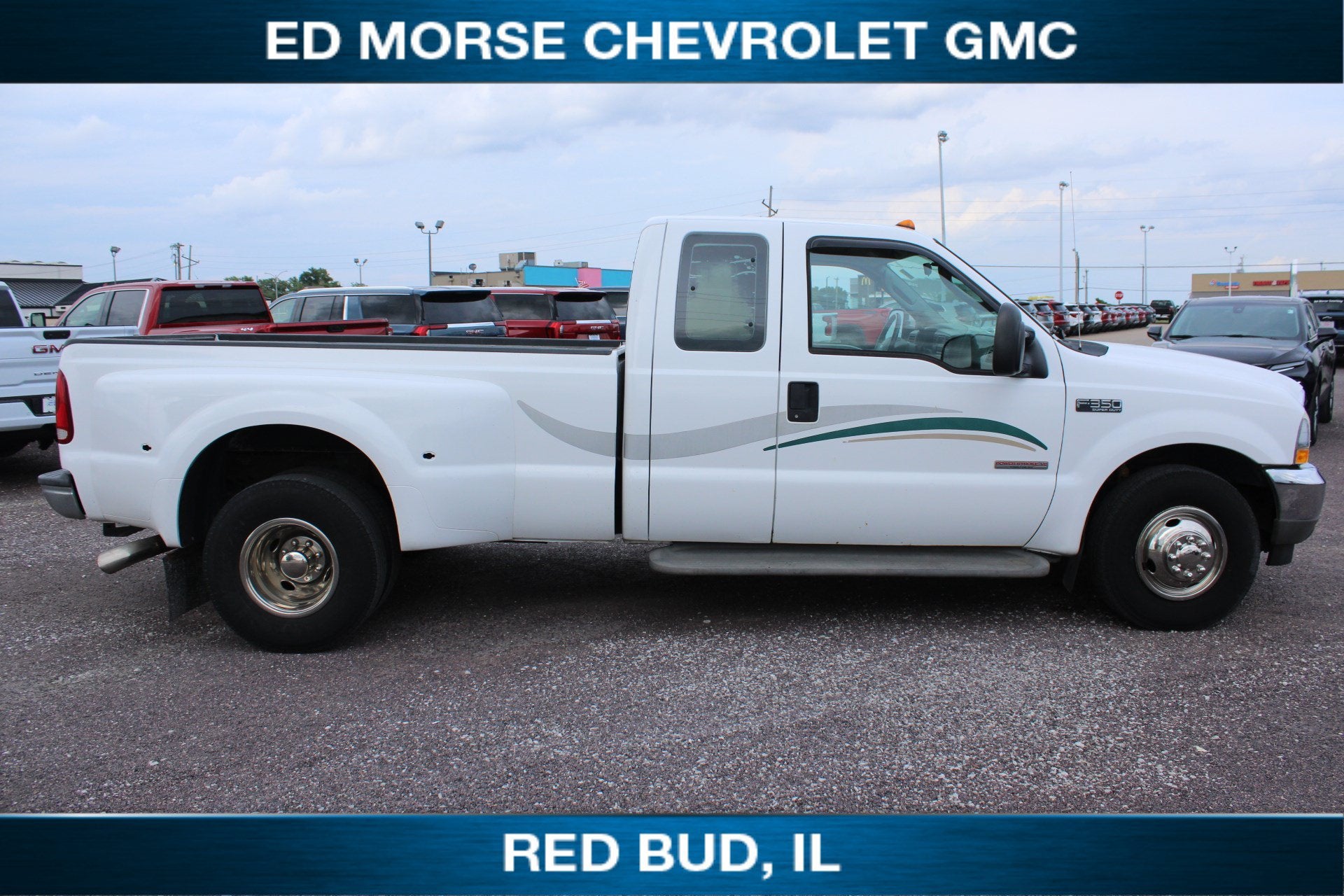 2004 Ford Super Duty F-350 DRW XL