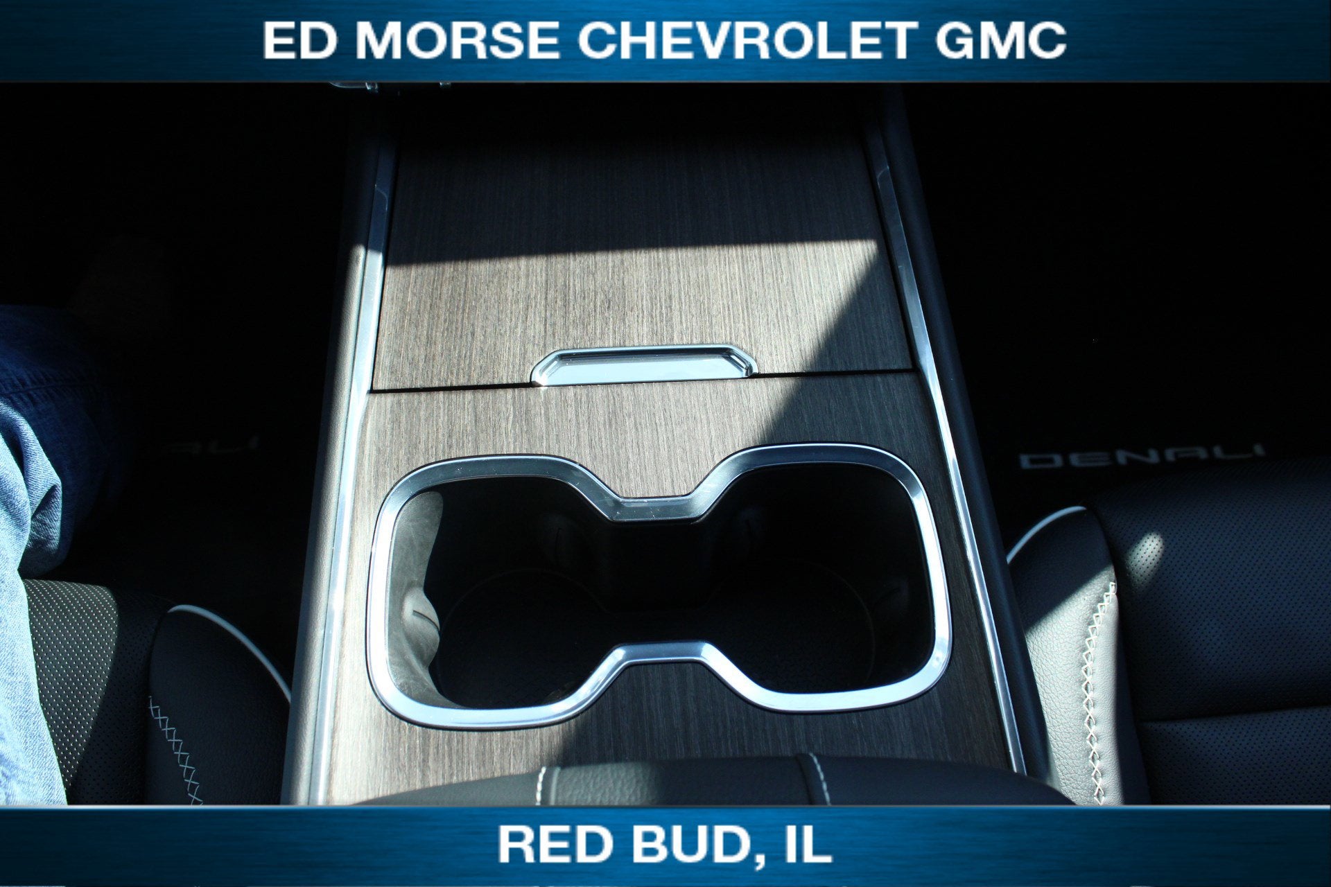 2024 GMC Acadia Denali