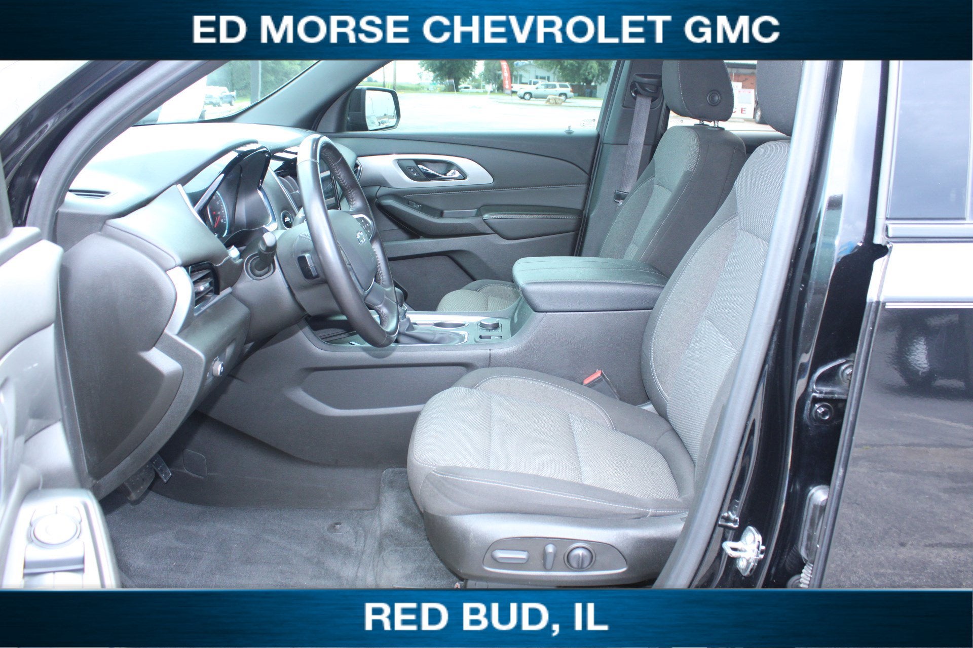 2022 Chevrolet Traverse LT Cloth