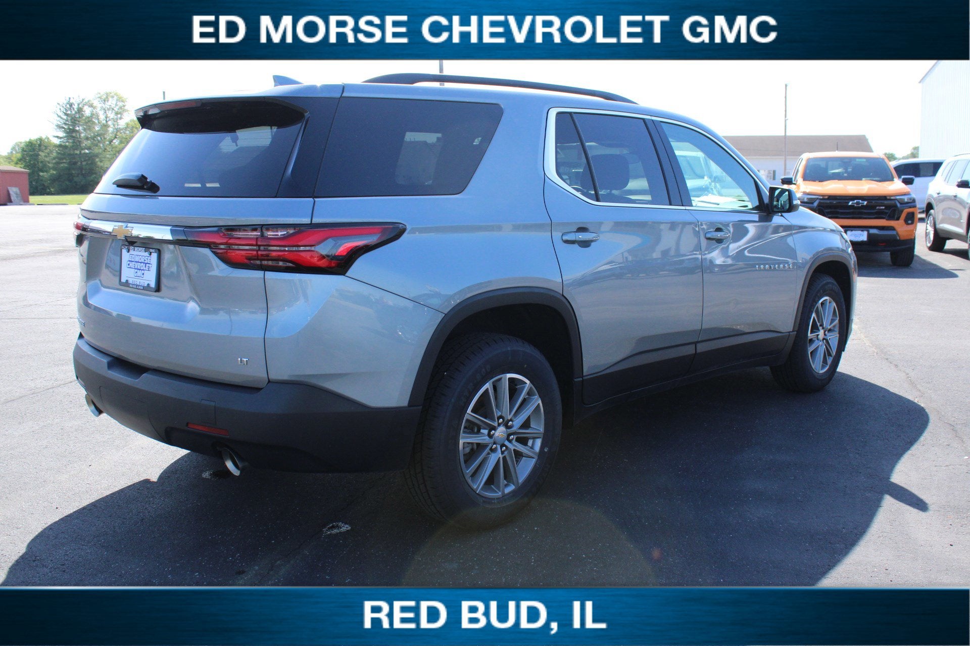 2023 Chevrolet Traverse LT Cloth