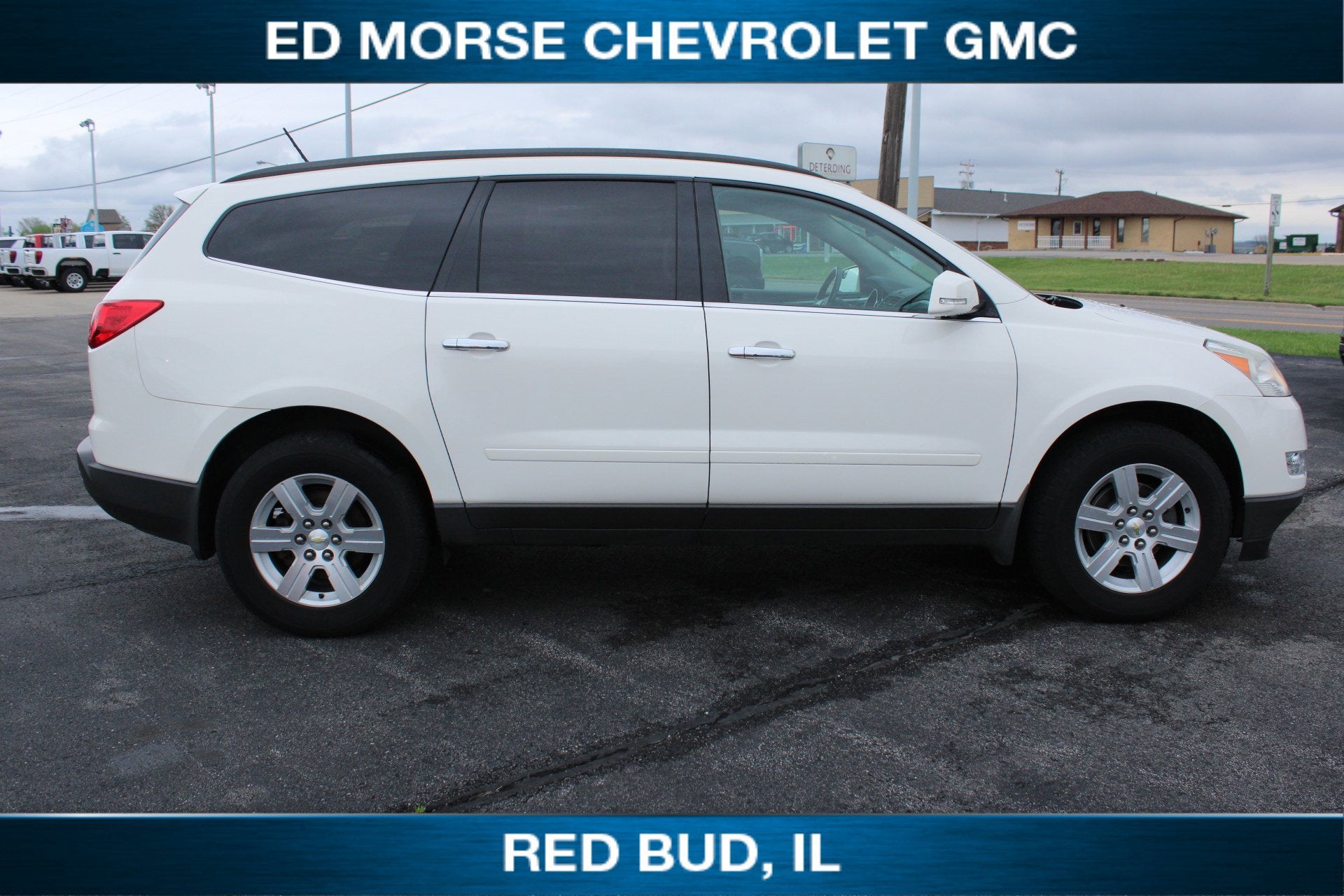 Used 2011 Chevrolet Traverse 2LT with VIN 1GNKRJED4BJ157776 for sale in Red Bud, IL