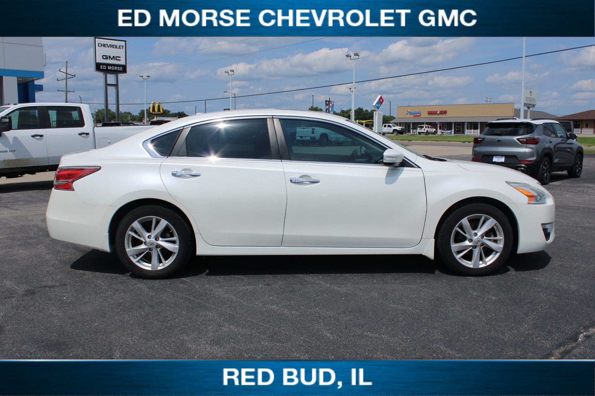 Used 2015 Nissan Altima SV with VIN 1N4AL3AP7FC567425 for sale in Red Bud, IL