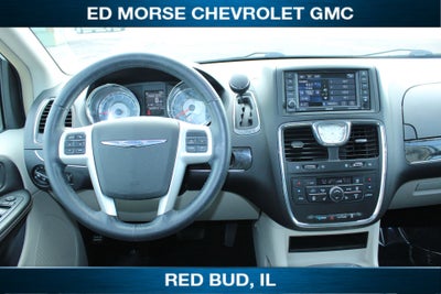 2016 Chrysler Town & Country Touring-L