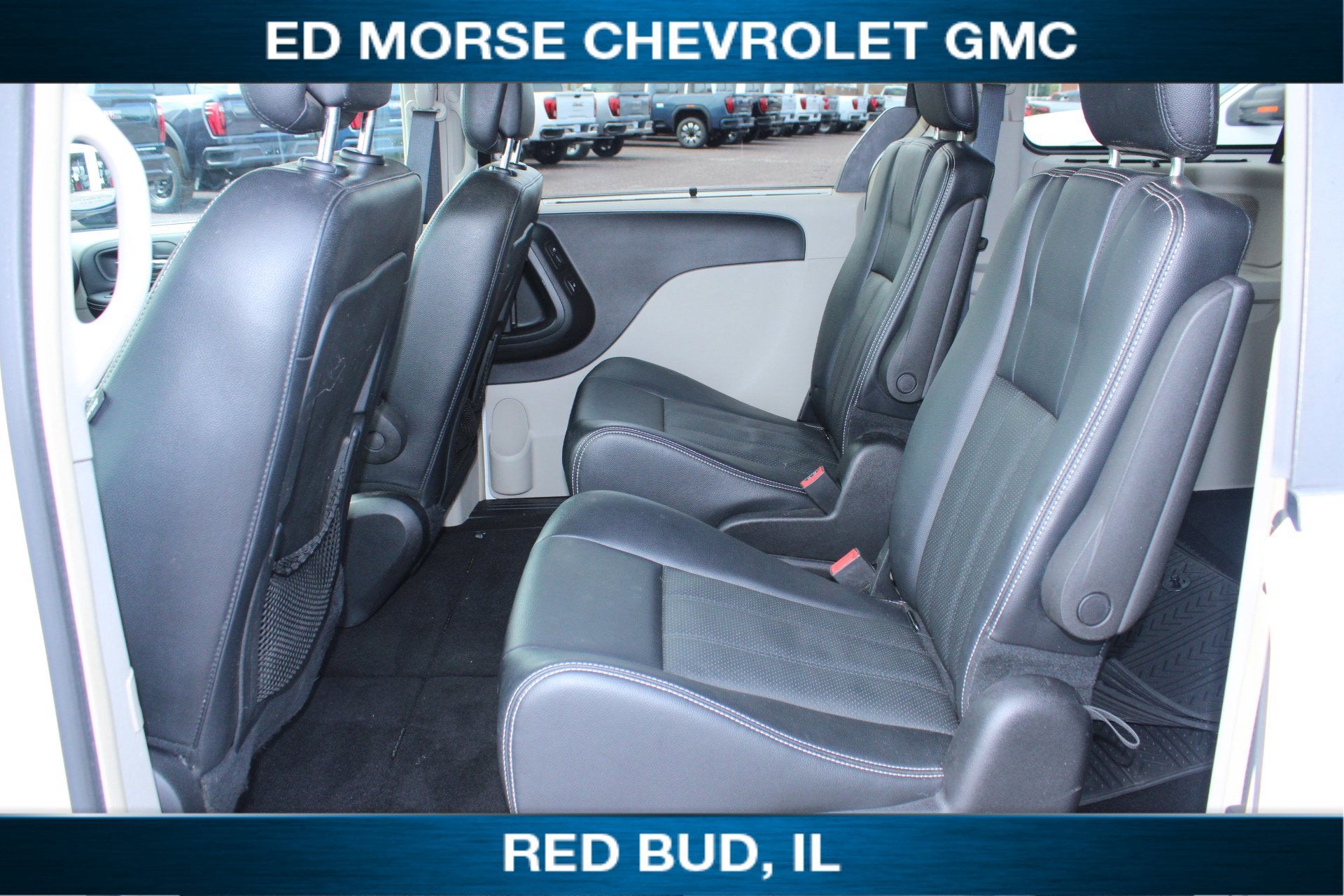 2016 Chrysler Town & Country Touring-L