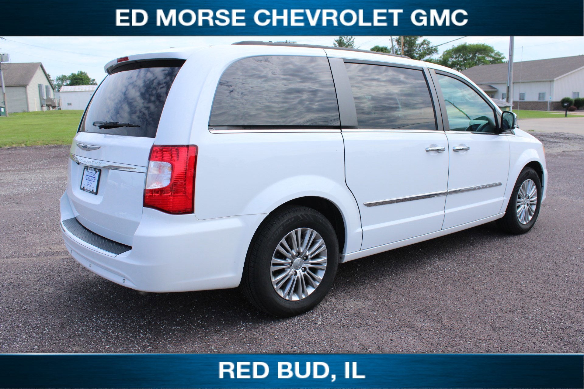2016 Chrysler Town & Country Touring-L