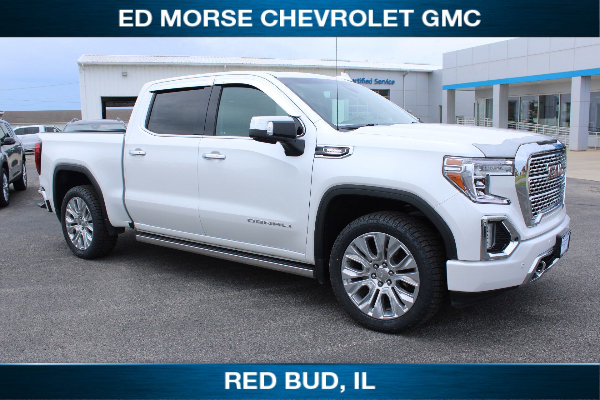 2022 GMC Sierra 4WD Crew Cab Short Box Denali's photo